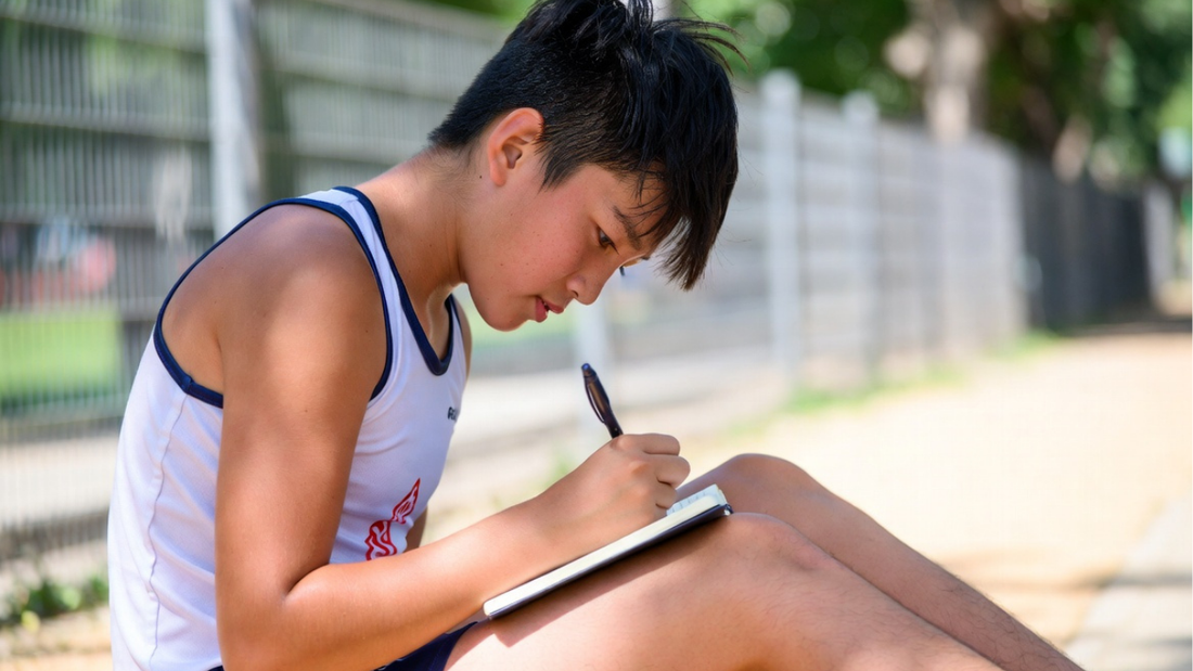 7 Journaling Ideas That Actually Help Young Athletes (No Diary Vibes Required)