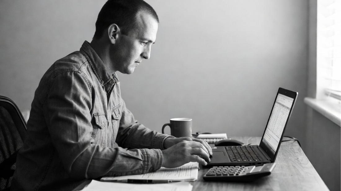 Why the Next 24 Hours After a Form Submission Decide Everything