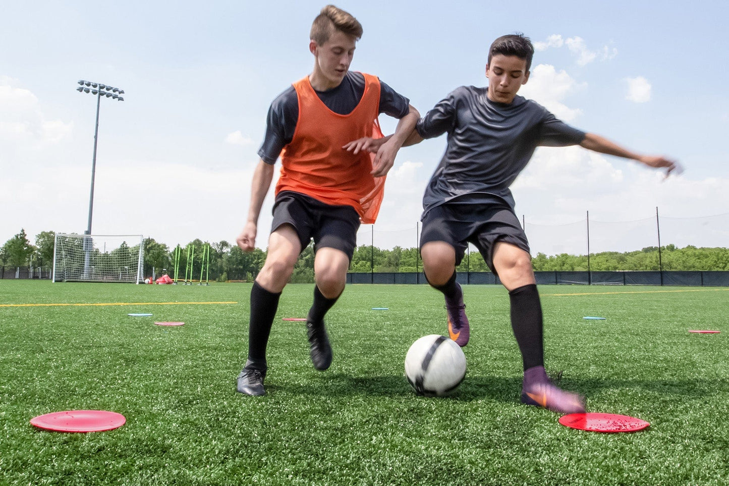 Flat Round Markers (10/Color/Pack) (Red, White, Blue, Yellow) Signature Lacrosse