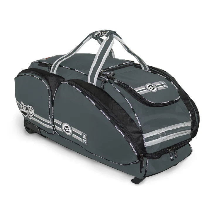 No Errors No E2 Wheeled Catcher's Bag